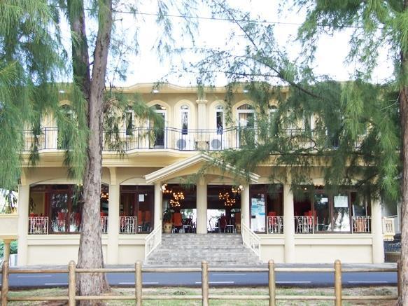 White Shell Lounge And Restaurant Flic en Flac Exterior foto