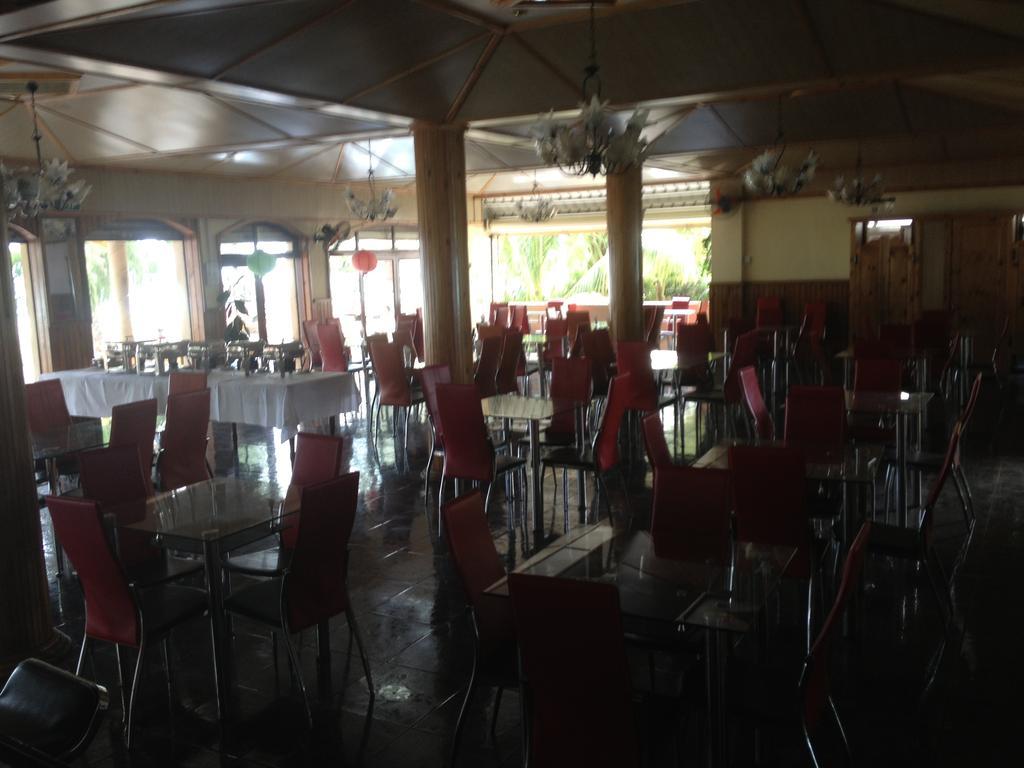 White Shell Lounge And Restaurant Flic en Flac Exterior foto